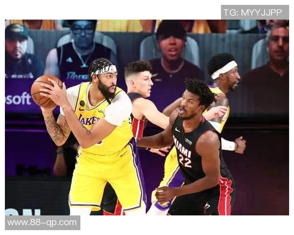 10月5日湖人与热火精彩对决直播回放全程回顾与赛后分析